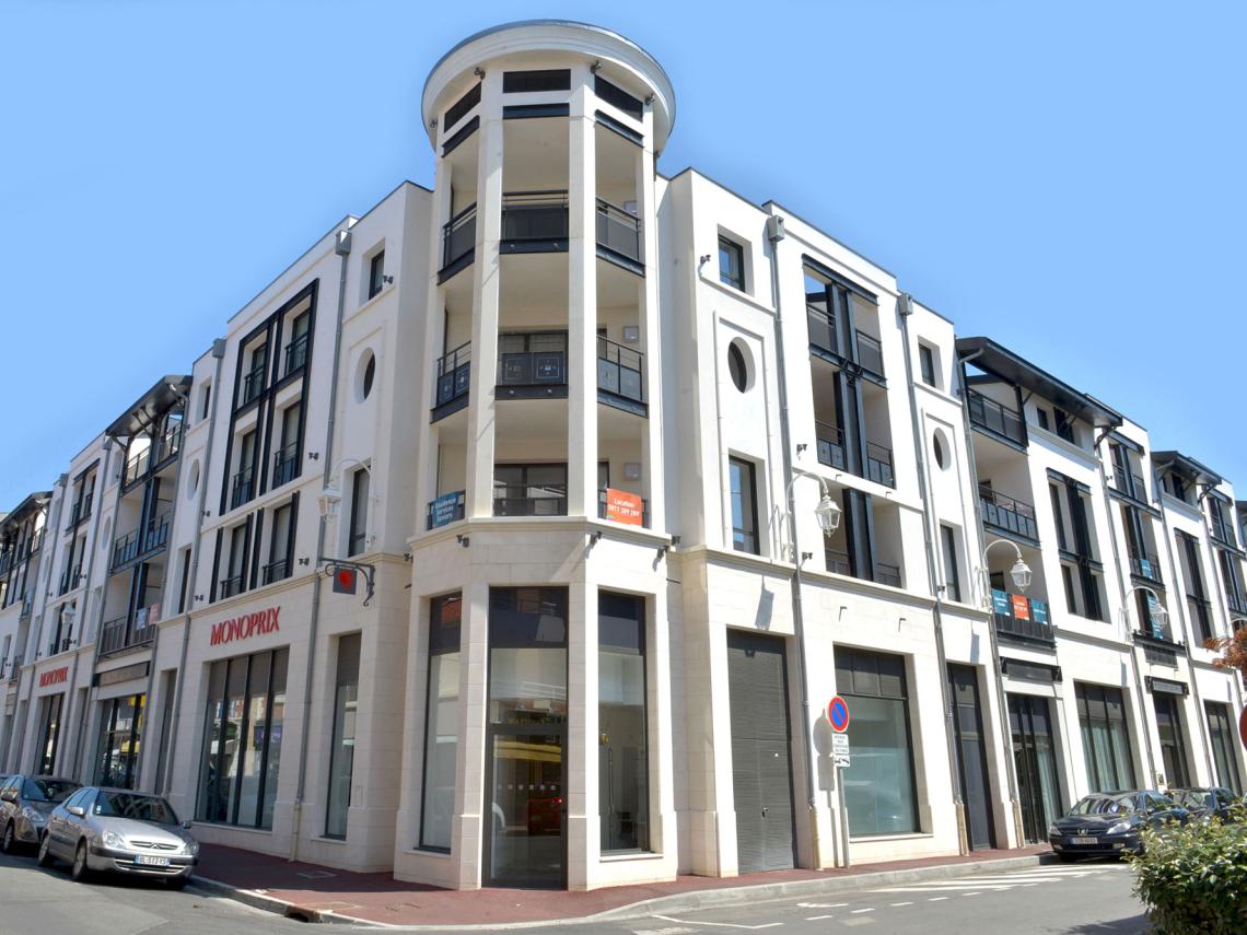  : Façade vue d'angle de la résidence Cogedim Club Arcachon