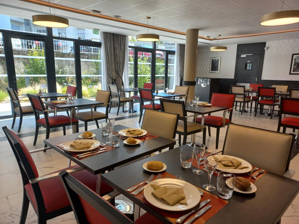 : Restaurant